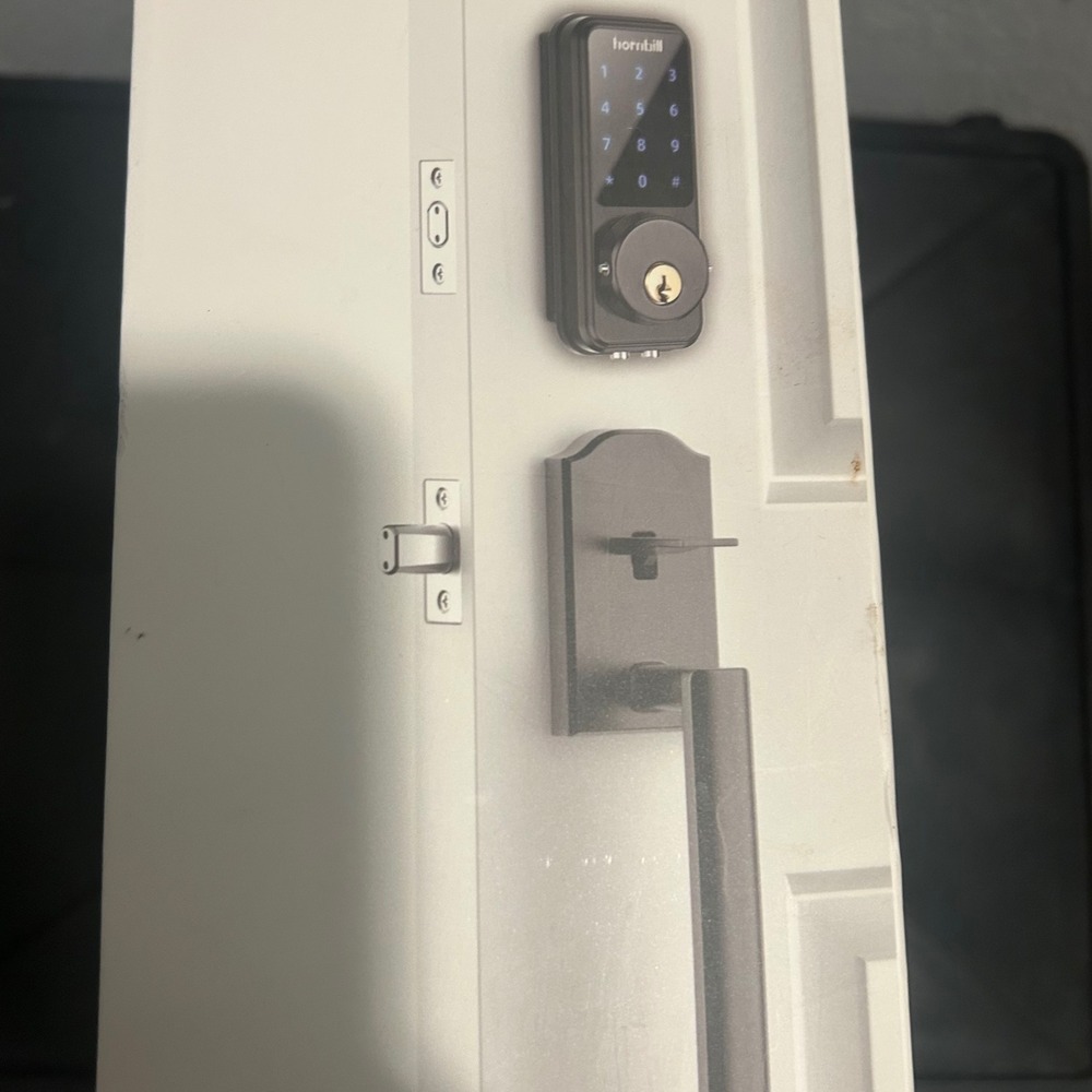 Hornbill Smart Lock Keypad Electronic Deadbolt Keyless Entry App Control - Picture 4 of 4